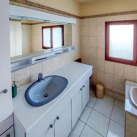Nice In With Kitchen Holiday home